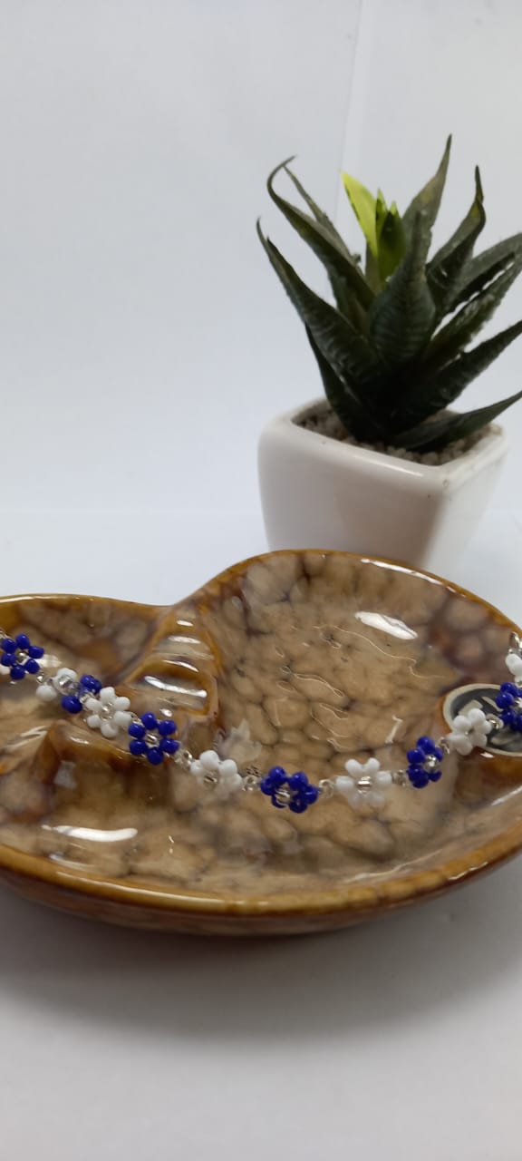 Daisy Chain Bracelet